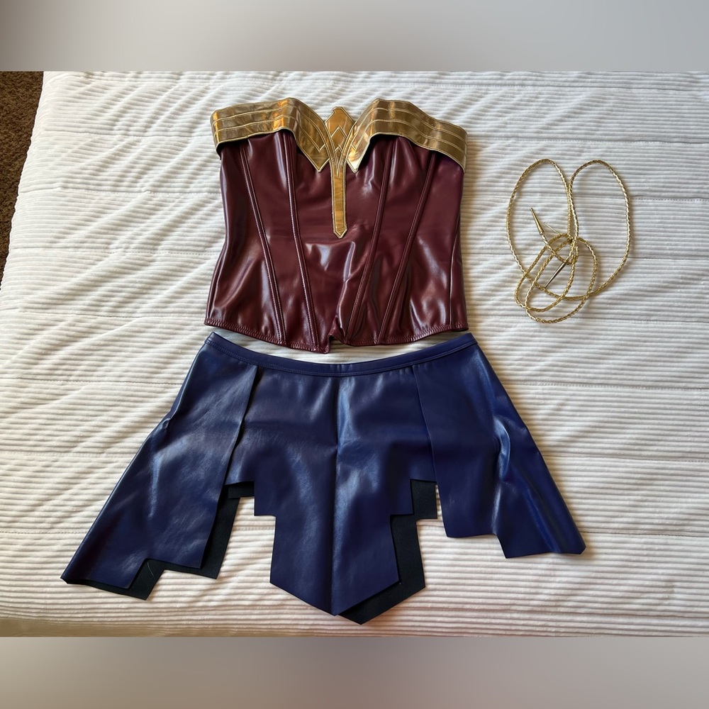 Wonder Woman Women’s Costume